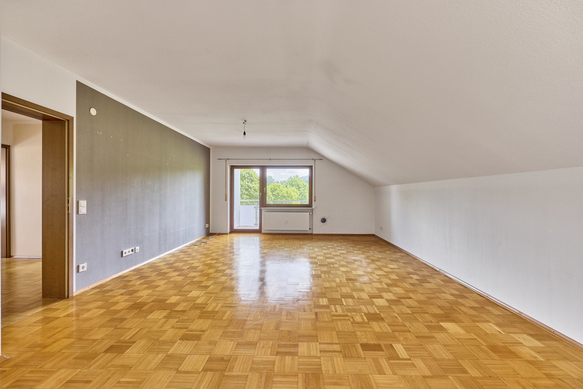 Immobilienangebot - Wiesenbach - Alle - MFH mit weitläufigem Garten, Naturblick und Urlaubsgefühlen - ideal für Eigennutzer & Kapitalanleger