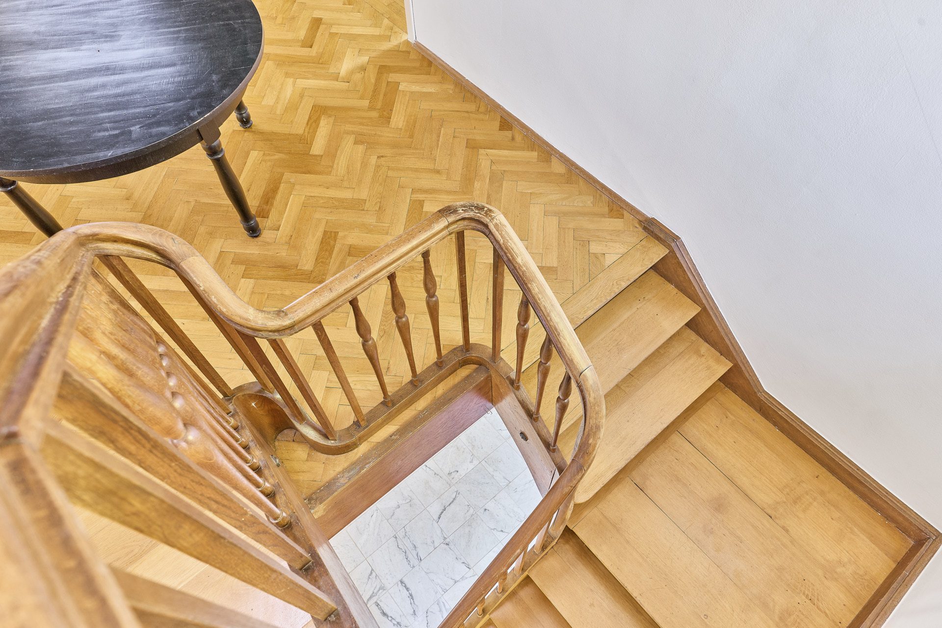 Immobilienangebot - Heidelberg - Alle - Wohnen in erster Reihe: Repräsentative Stadtvilla direkt am Neckar in HD-Neuenheim