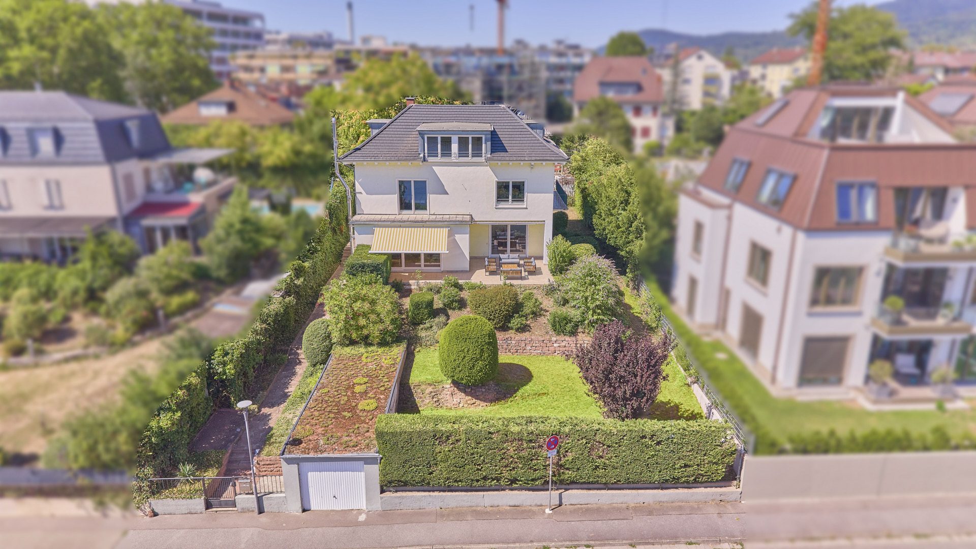 Immobilienangebot - Heidelberg - Alle - Wohnen in erster Reihe: Repräsentative Stadtvilla direkt am Neckar in HD-Neuenheim