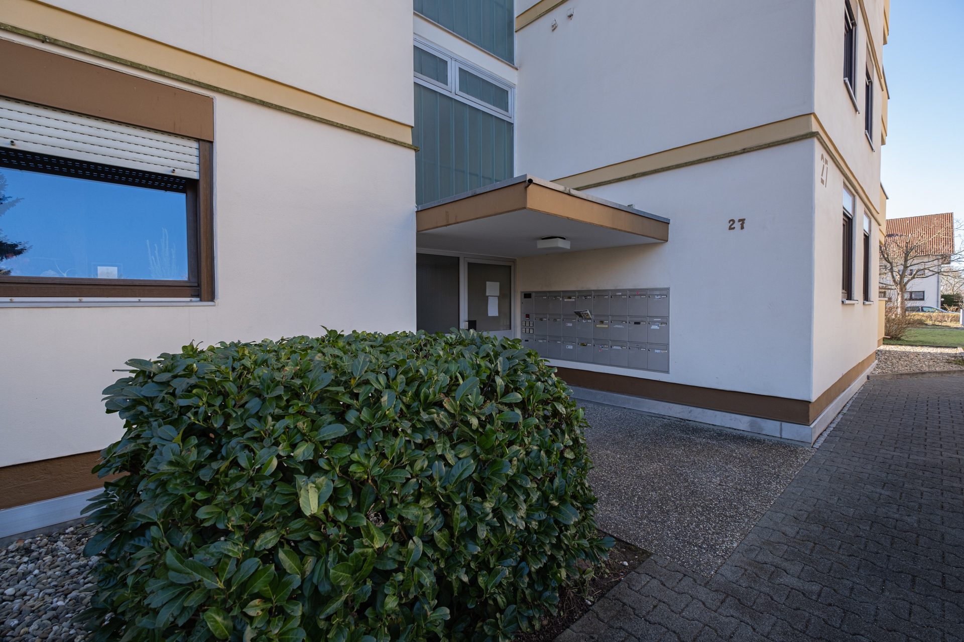 Immobilienangebot - Heidelberg - Alle - Top Lage: Renovierte 2-Zimmer-Wohnung mit Balkon
und Tiefgaragenstellplatz in HD-Handschuhsheim