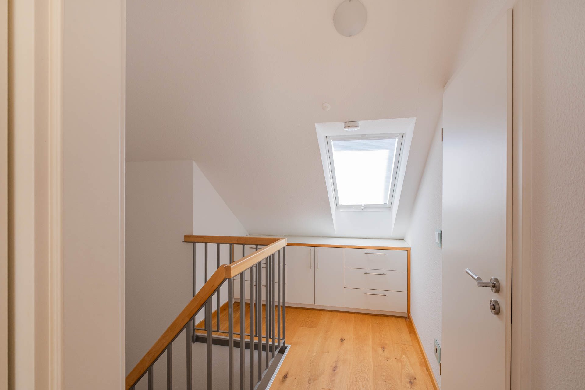 Immobilienangebot - Heidelberg - Alle - Geräumiges Reihenendhaus mit Garten, Stellplatz direkt am Haus und sofort bezugsfertig