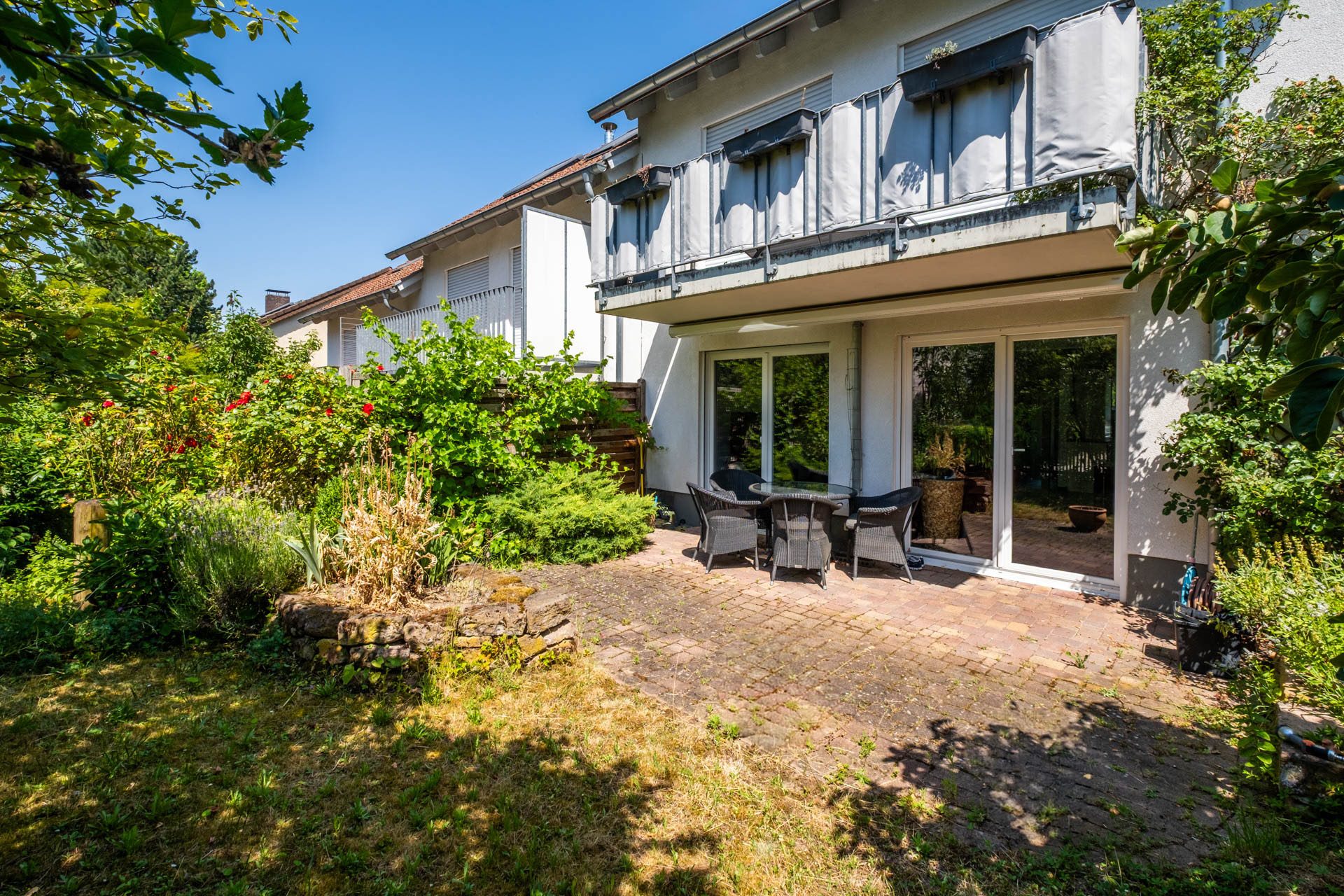 Immobilienangebot - Heidelberg - Alle - Geräumiges Reihenendhaus mit Garten, Stellplatz direkt am Haus und sofort bezugsfertig