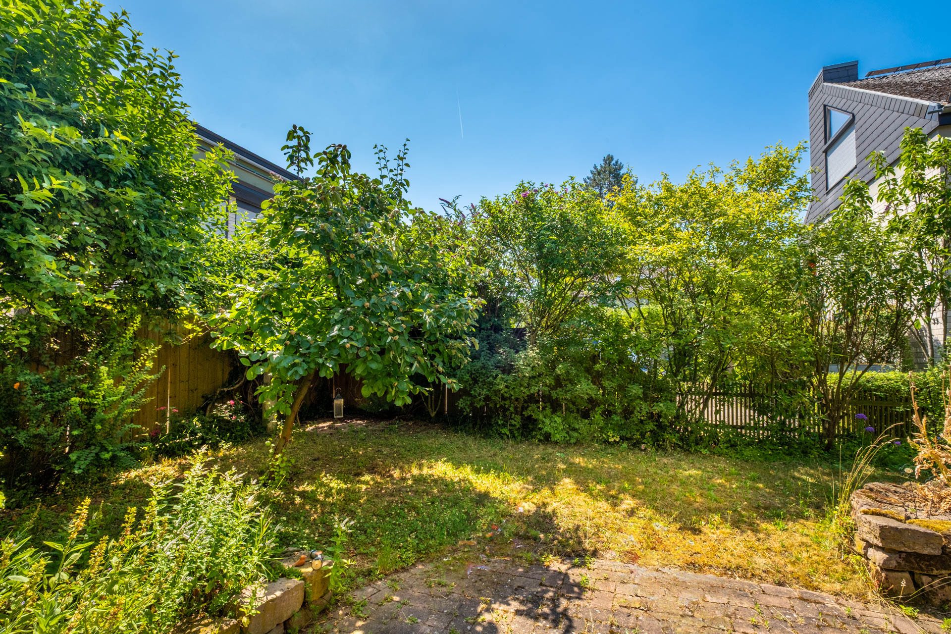 Immobilienangebot - Heidelberg - Alle - Geräumiges Reihenendhaus mit Garten, Stellplatz direkt am Haus und sofort bezugsfertig
