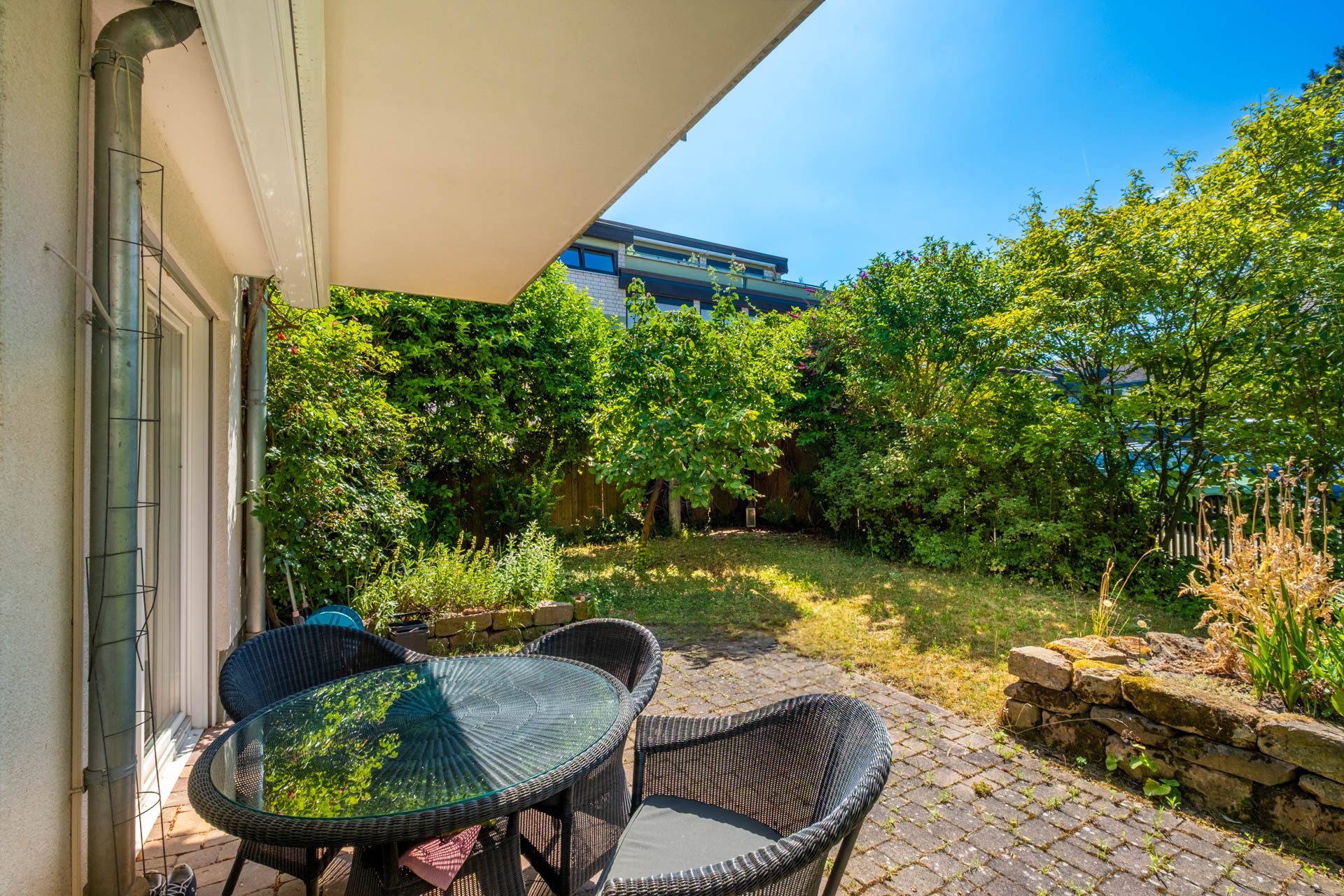 Immobilienangebot - Heidelberg - Alle - Geräumiges Reihenendhaus mit Garten, Stellplatz direkt am Haus und sofort bezugsfertig