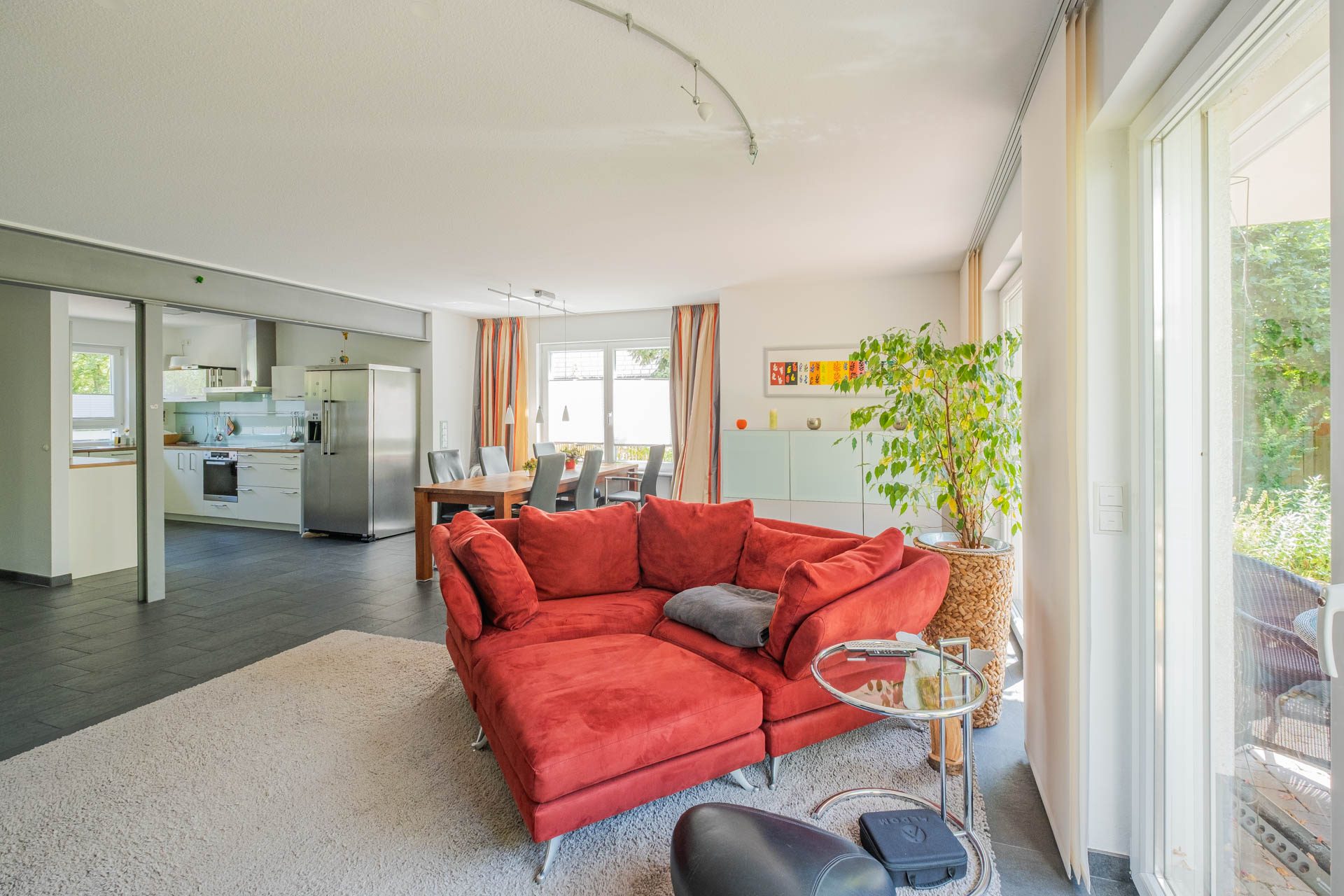 Immobilienangebot - Heidelberg - Alle - Geräumiges Reihenendhaus mit Garten, Stellplatz direkt am Haus und sofort bezugsfertig