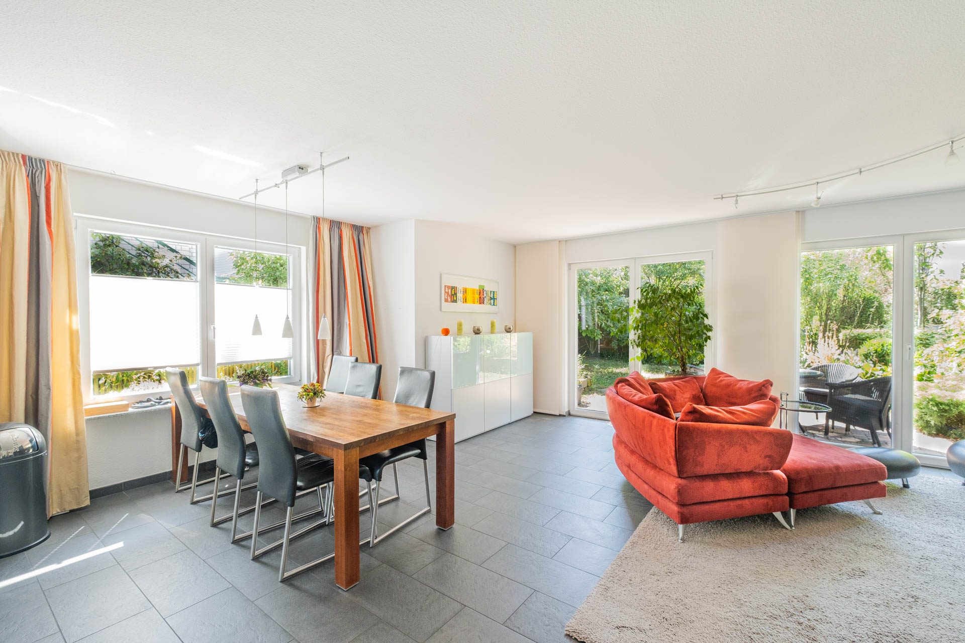 Immobilienangebot - Heidelberg - Alle - Geräumiges Reihenendhaus mit Garten, Stellplatz direkt am Haus und sofort bezugsfertig