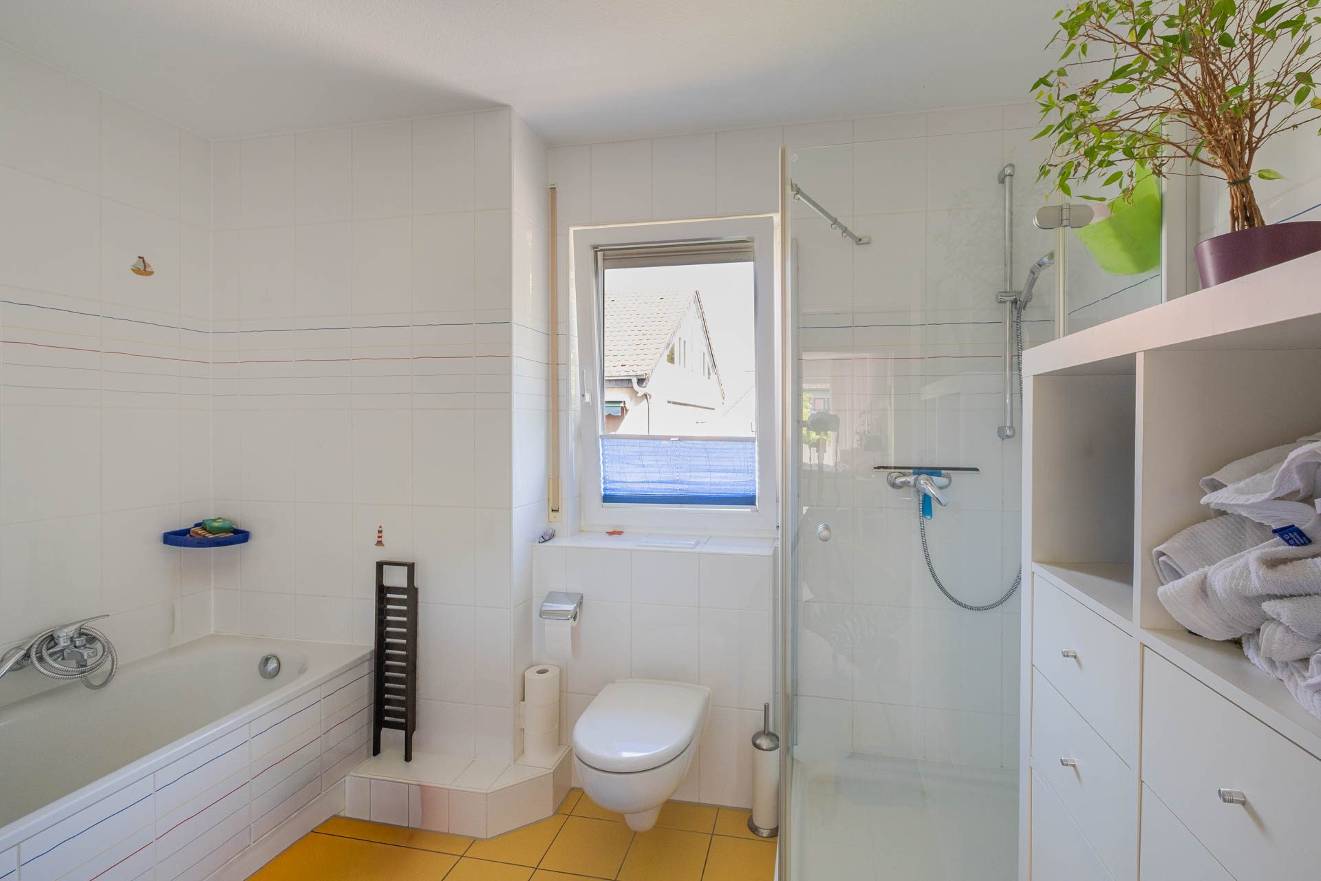 Immobilienangebot - Heidelberg - Alle - Geräumiges Reihenendhaus mit Garten, Stellplatz direkt am Haus und sofort bezugsfertig