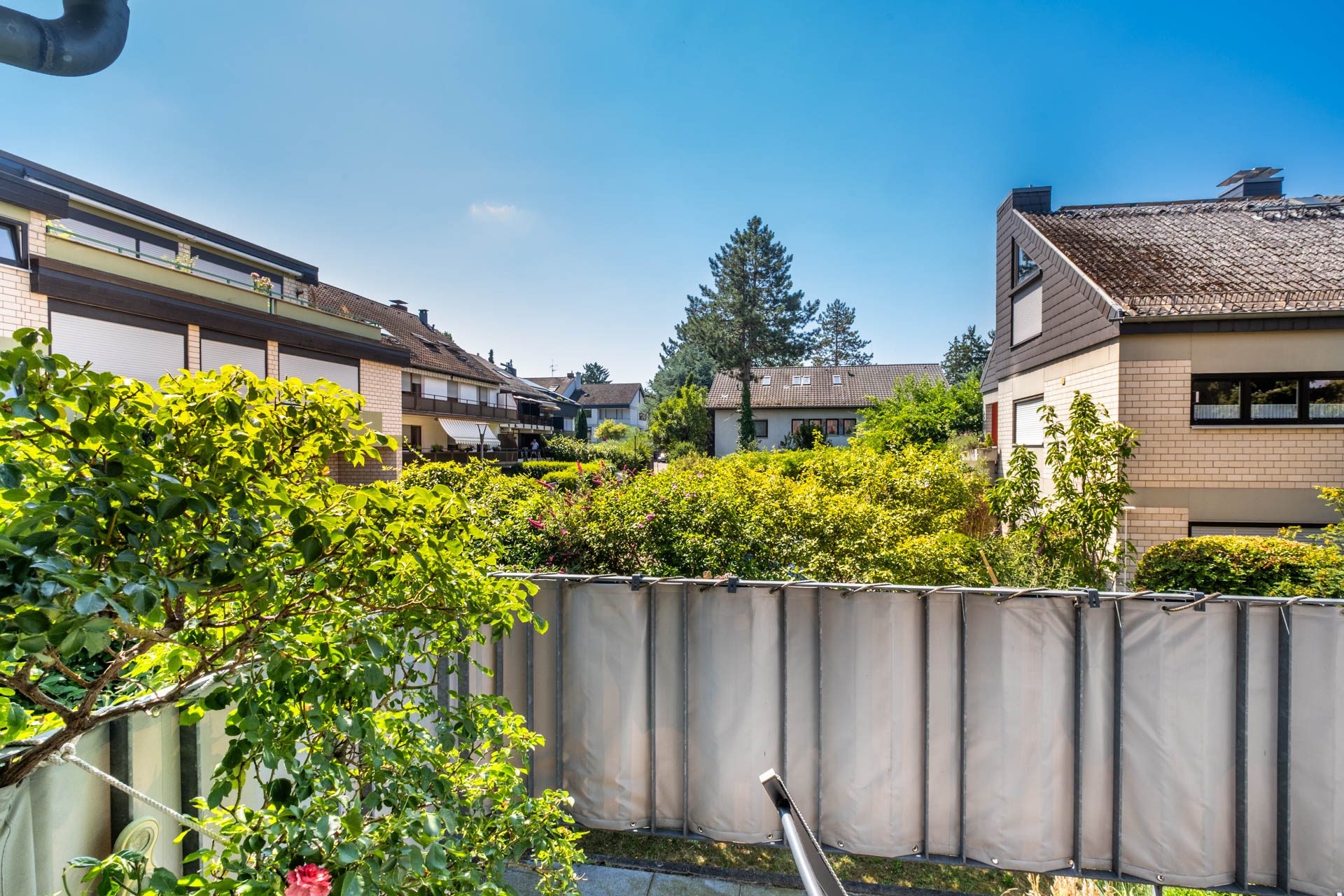 Immobilienangebot - Heidelberg - Alle - Geräumiges Reihenendhaus mit Garten, Stellplatz direkt am Haus und sofort bezugsfertig