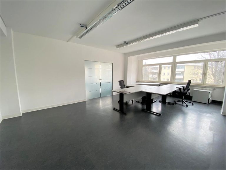 Stock Real Estate GmbH - Immobilienangebot - 81737 München - Ramersdorf-Perlach - Büro / Praxis / Ausstellungsräume - Helle Büroräume mit Dachterrasse