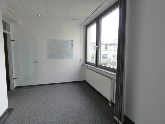 Stock Real Estate GmbH - Immobilienangebot - 80686 München - Laim - Büro / Praxis / Ausstellungsräume - Schön aufgeteilte Büroräume in super Lage