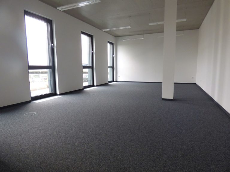 Stock Real Estate GmbH - Immobilienangebot - 80939 München - Schwabing-Freimann - Büro / Praxis / Ausstellungsräume - Helles und freundliches Büro in Schwabing