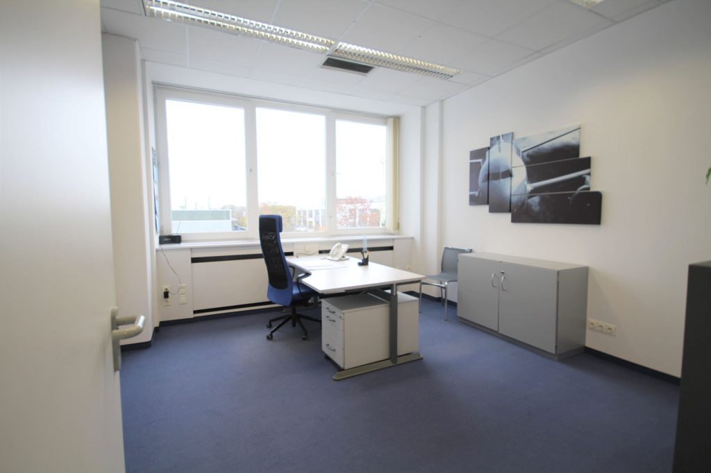 Stock Real Estate GmbH - Immobilienangebot - 80807 München - Schwabing-Freimann - Büro / Praxis / Ausstellungsräume - Company House