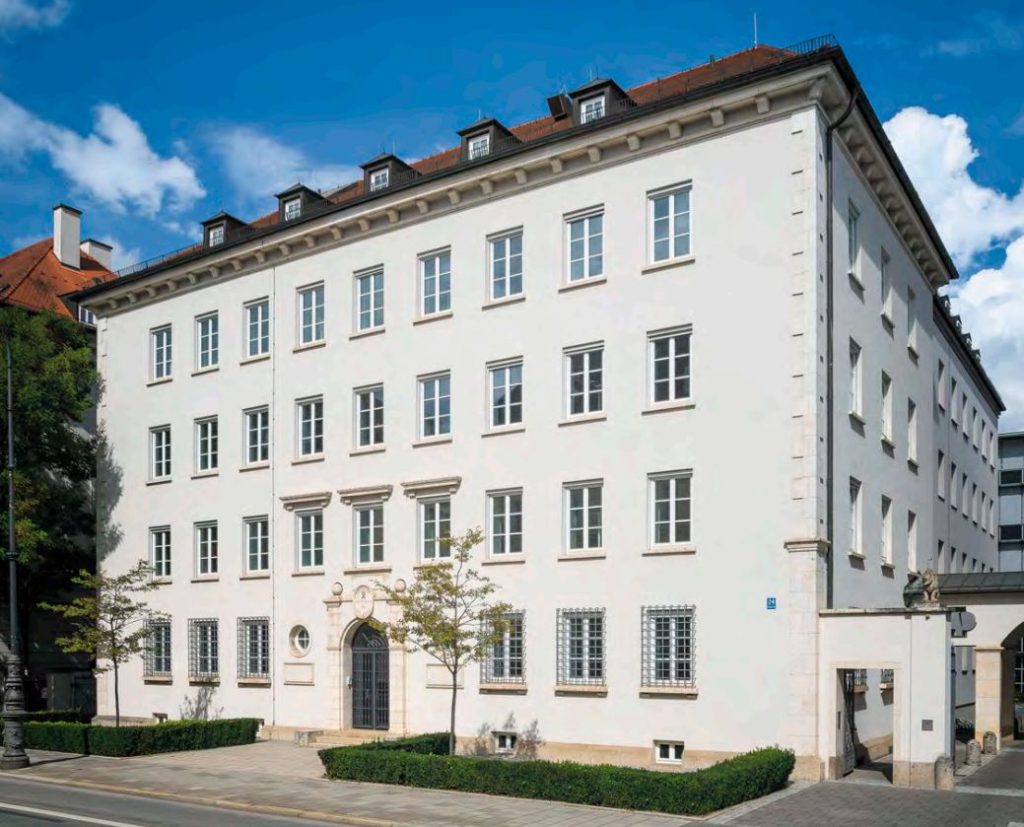 Stock Real Estate GmbH - Immobilienangebot - 80333 München - Maxvorstadt - Büro / Praxis / Ausstellungsräume - BRIENNER CARRÉ