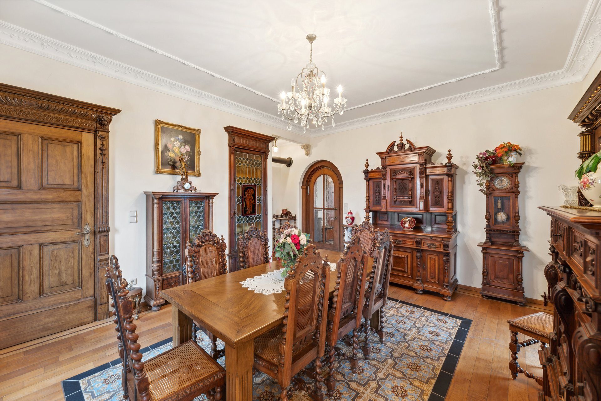 Immobilienangebot - Hof - Häuser - Schlossvilla Unikat - neu erbaut