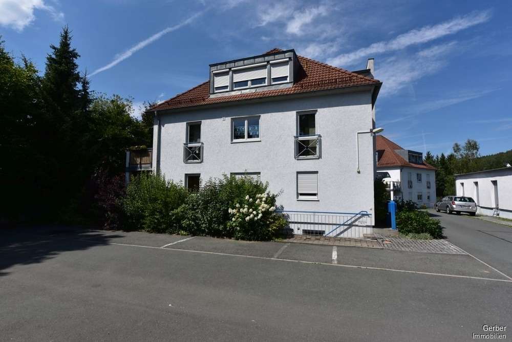 Immobilienangebot - Naila - Wohnungen - Sofort freie 2-Zi-70M²-Wohnung im Erdgeschoss
