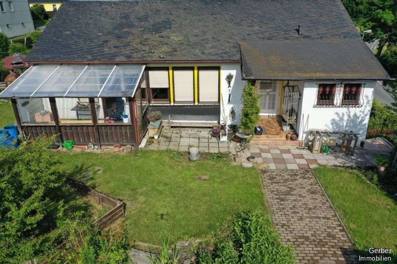 Immobilienangebot - Lichtenberg - Häuser - Renovierungsbedürftiges Einfamilienhaus in Lichtenberg für die kleine Familie