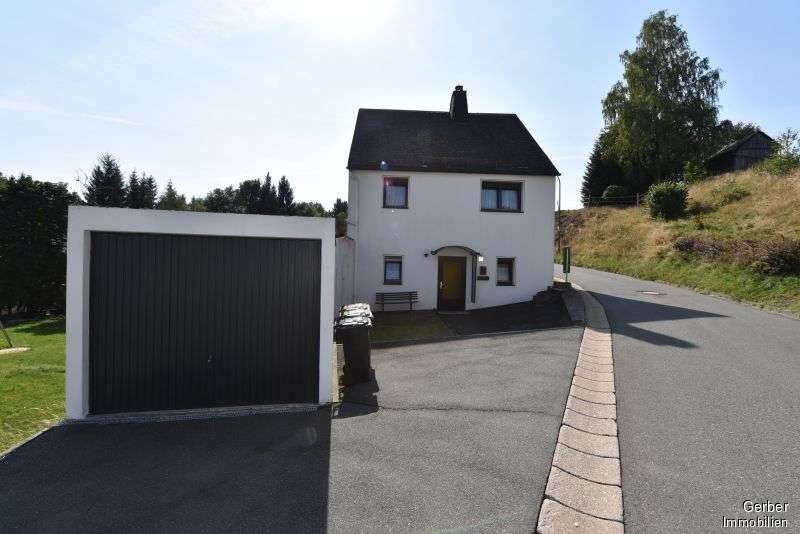 Immobilienangebot - Schwarzenbach am Wald / Meierhof - Alle - Kleines Haus mit Garage und Garten