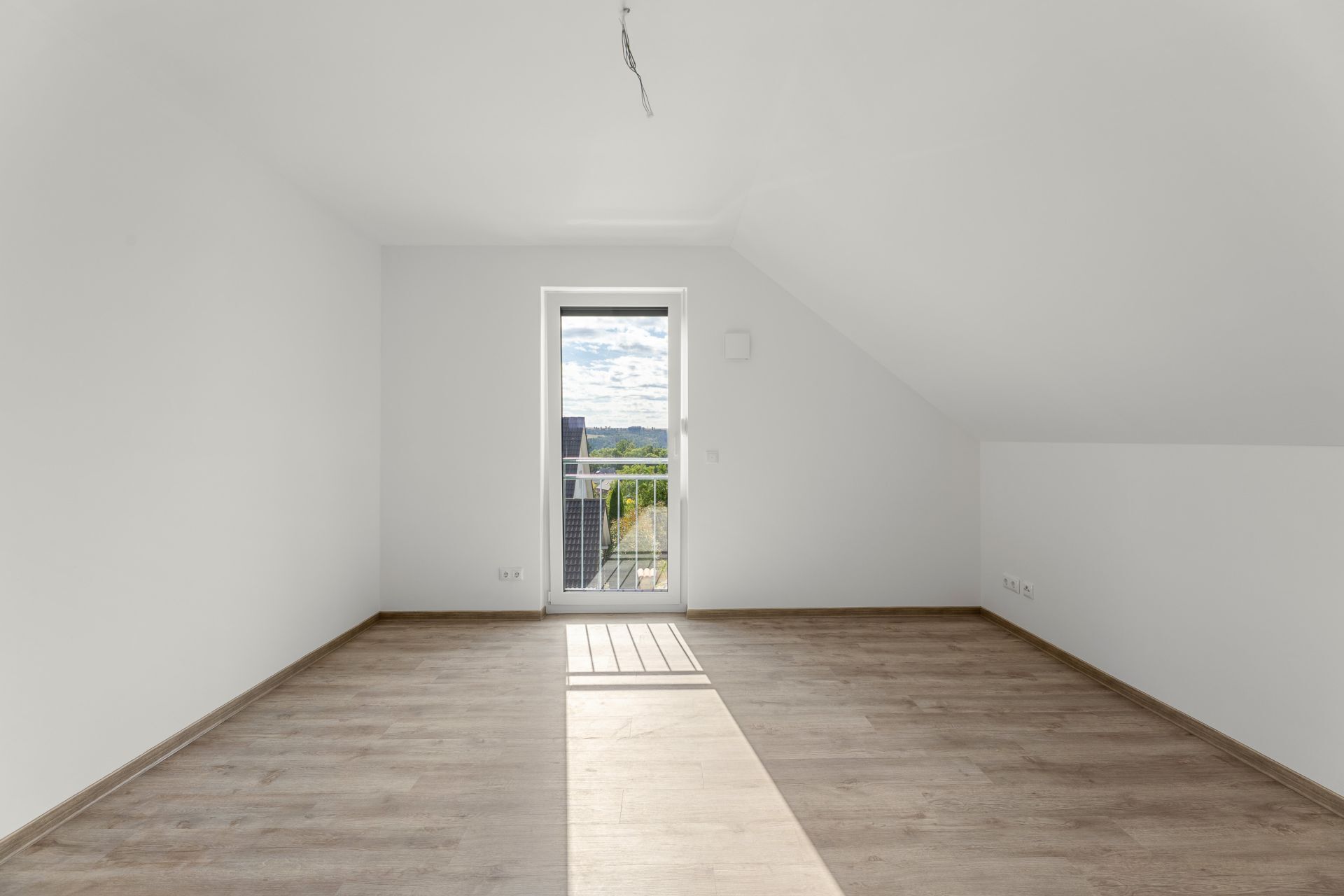 Immobilienangebot - Saalburg-Ebersdorf - Häuser - Zu vermieten: Neubau Erstbezug, Fußbodenheizung