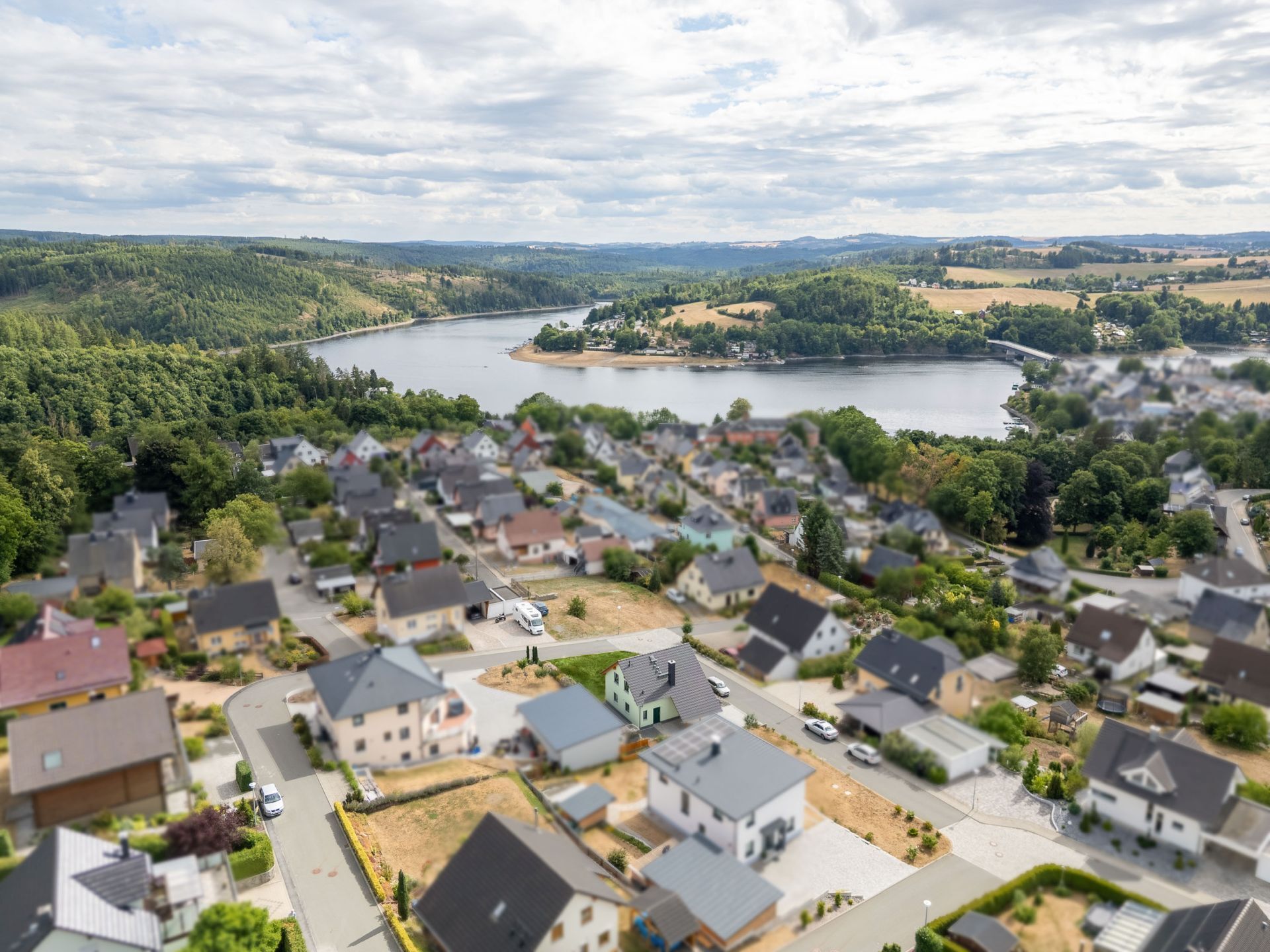 Immobilienangebot - Saalburg-Ebersdorf - Häuser - Zu vermieten: Neubau Erstbezug, Fußbodenheizung