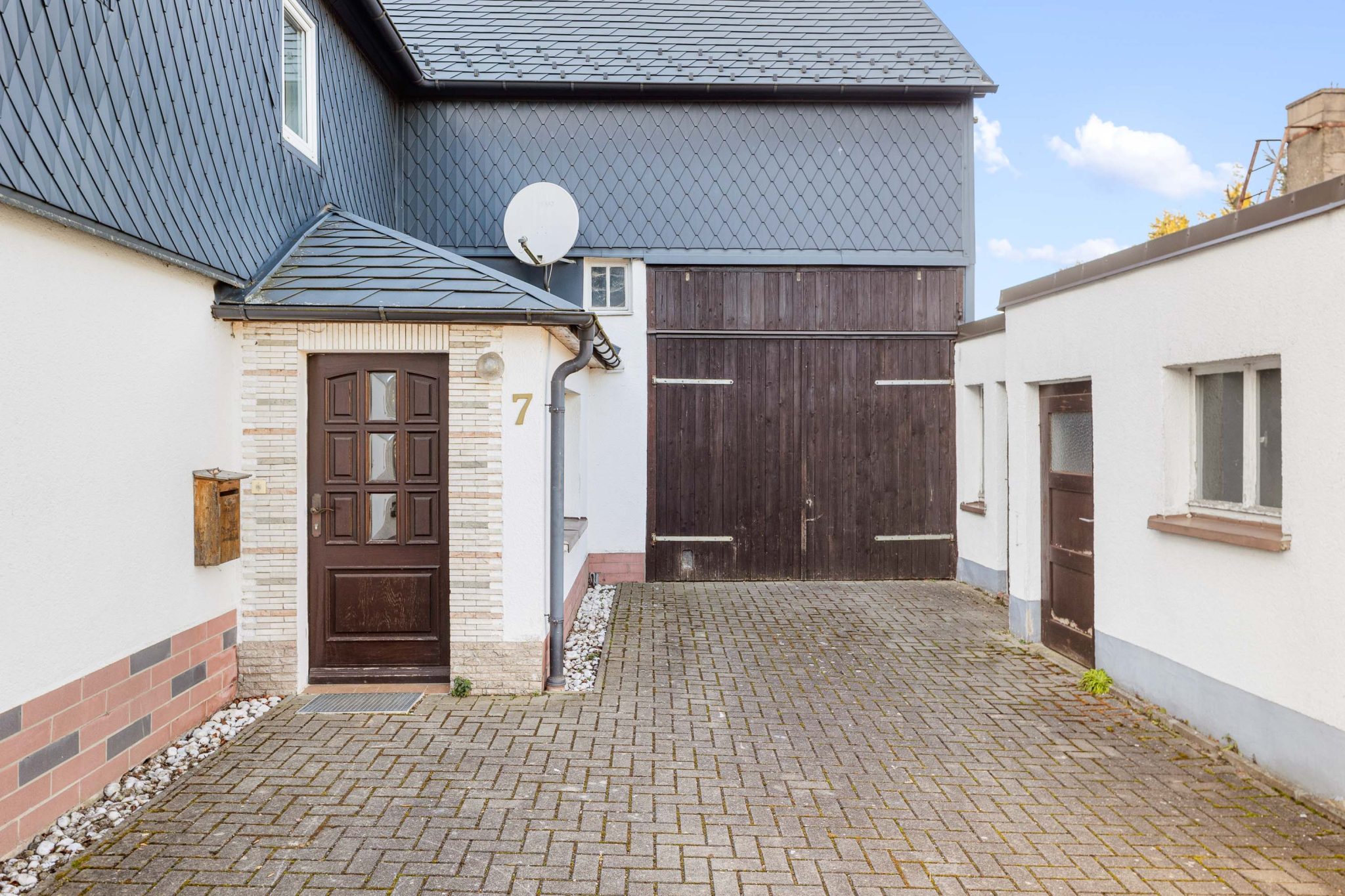 Immobilienangebot - Gefell - Häuser - Bauernhaus mit großer Scheune