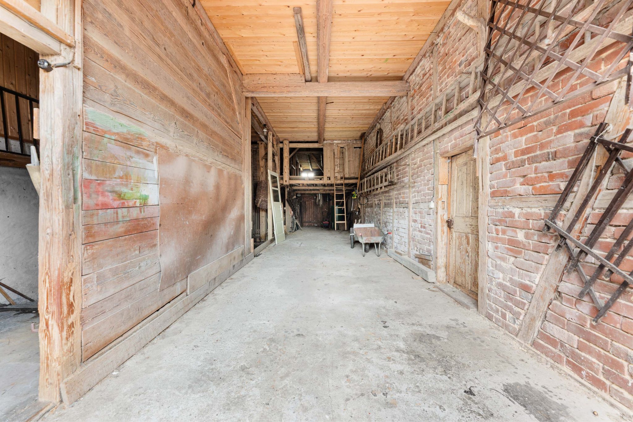 Immobilienangebot - Gefell - Häuser - Bauernhaus mit großer Scheune