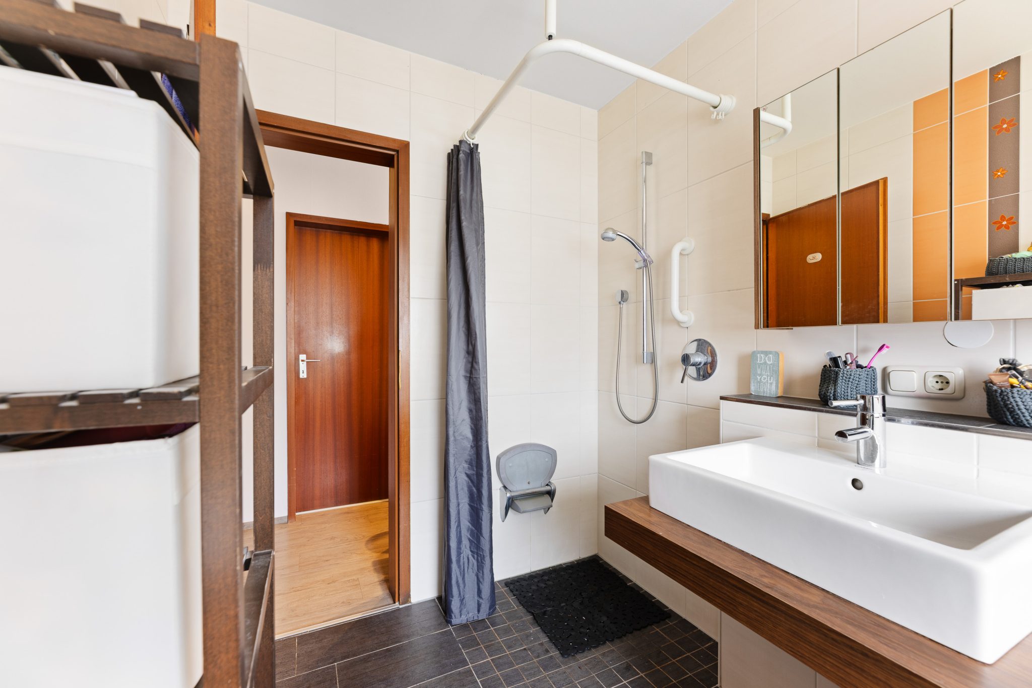 Immobilienangebot - Selbitz - Häuser - Familienglück: Dachgeschoss neu ausgebaut (Erstbezug)