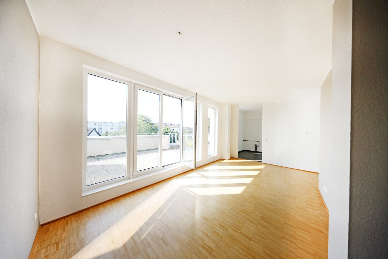 Immobilienangebot - Aachen - Alle - Exklusive 2-Zimmer-Penthousewohnung mit großer Süd-Dachterrasse und Panoramablick am Westpark!