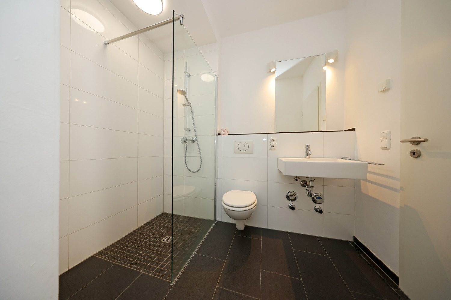 Immobilienangebot - Aachen - Alle - Exklusive 2-Zimmer-Penthousewohnung mit großer Süd-Dachterrasse und Panoramablick am Westpark!
