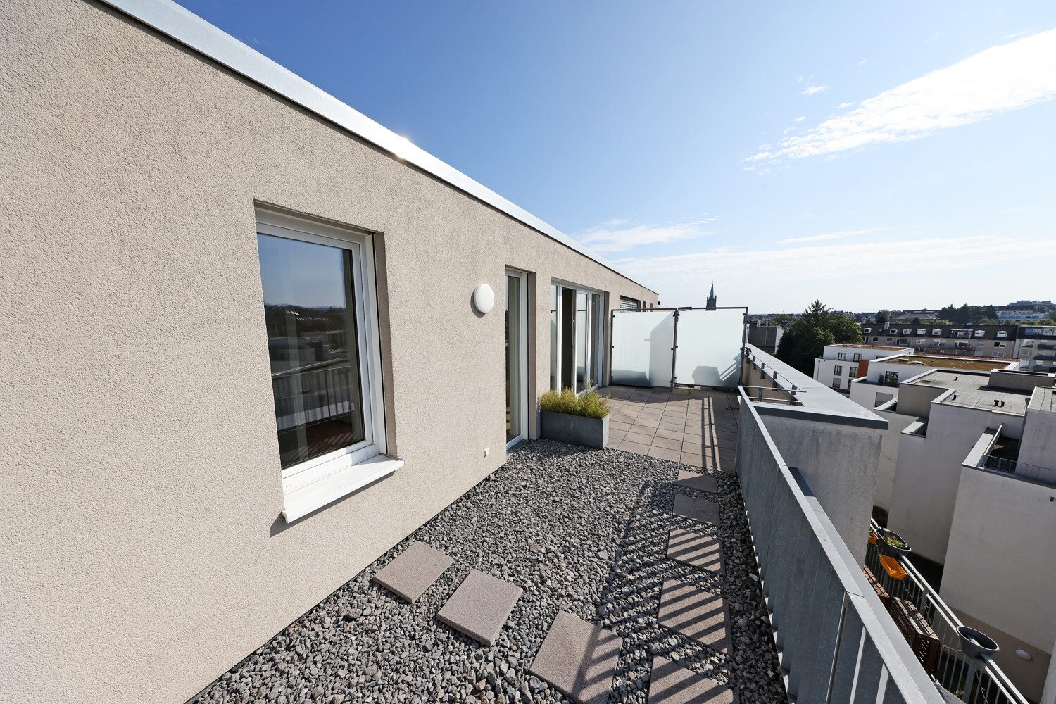 Immobilienangebot - Aachen - Alle - Exklusive 2-Zimmer-Penthousewohnung mit großer Süd-Dachterrasse und Panoramablick am Westpark!