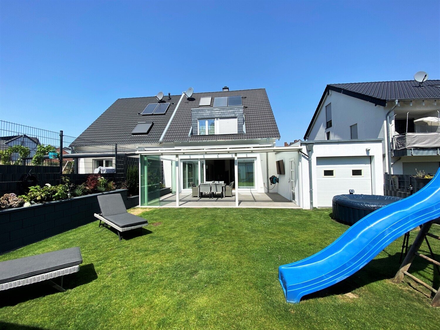Immobilienangebot - Alsdorf Hoengen - Alle - Wohntraum im Eigenheim: Exklusive, moderne Doppelhaushälfte mit tollem Garten und Garage!