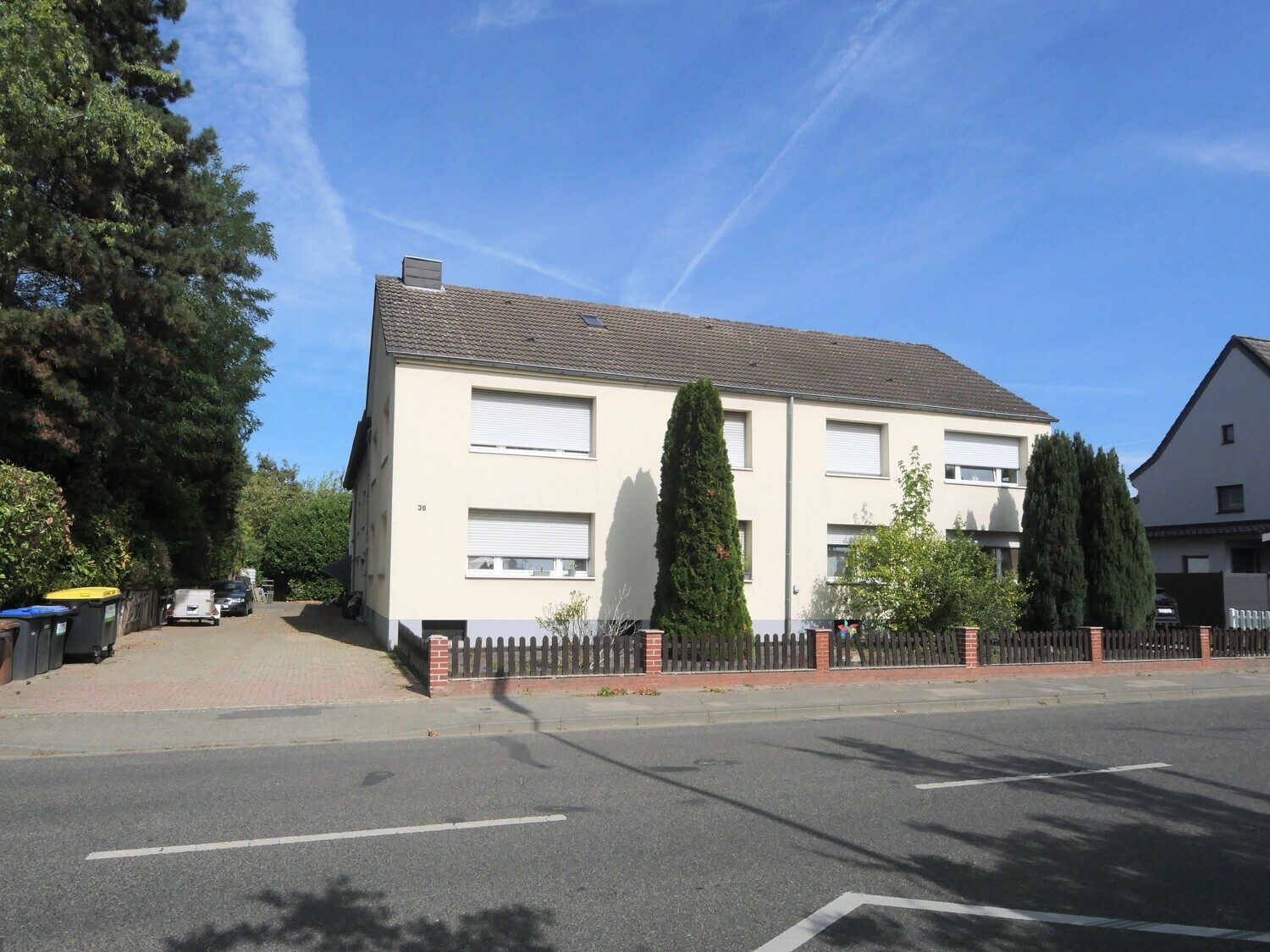 Immobilienangebot - Heinsberg - Alle - Mehrfamilienhaus mit 11 Wohnungen und Gemeinschaftsgarten in Heinsberg!