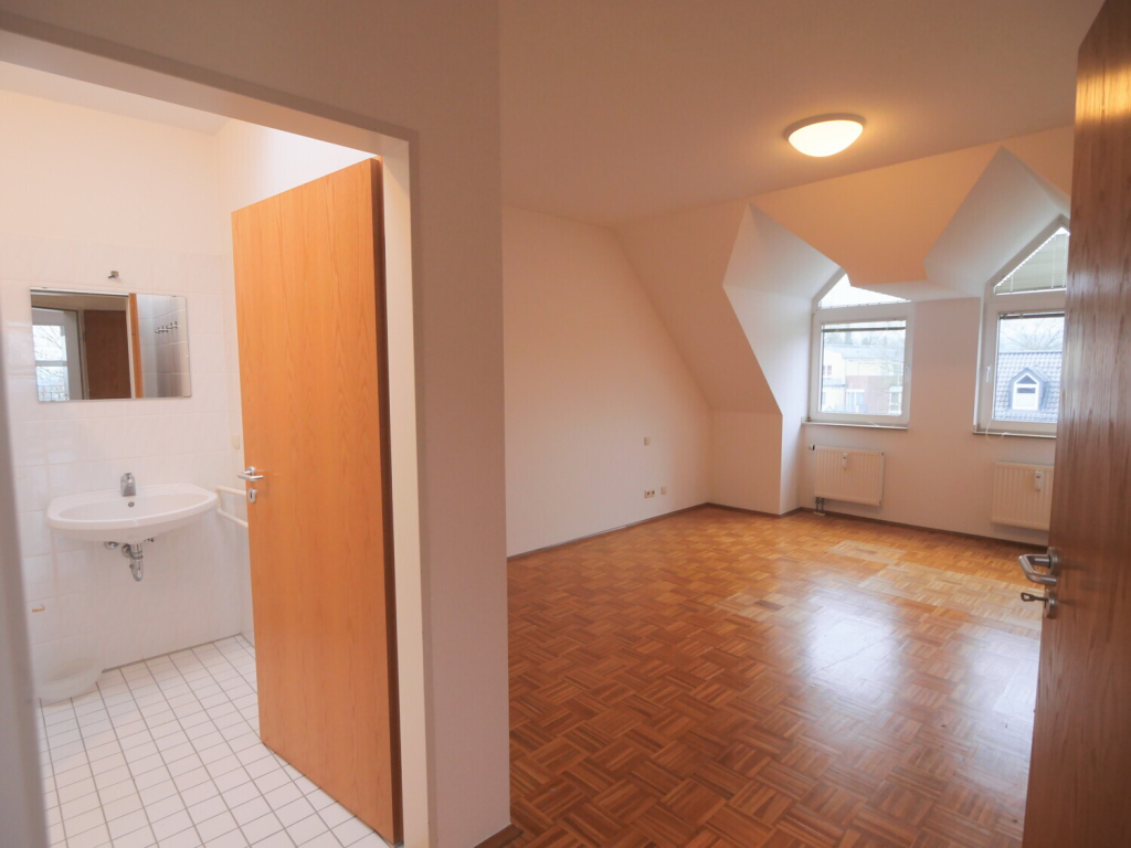 Immobilienangebot - Aachen - Alle - Senioren Aufgepasst: Gemütliche 2 Zimmer-Wohnung mit Balkon & Blick über die Kaiserstadt!