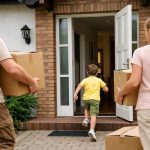 Förderdarlehen 2026 für Familien: Mit KfW Programm „Jung kauft Alt“ ins Eigenheim