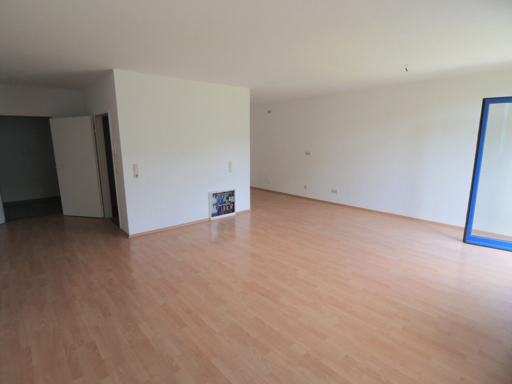 Immobilienangebot - Inden - Alle - Bezugsfreie 2,5-Zimmer-Wohnung in ruhigem Umfeld für Senioren ab 60!
WBS-Schein erforderlich!