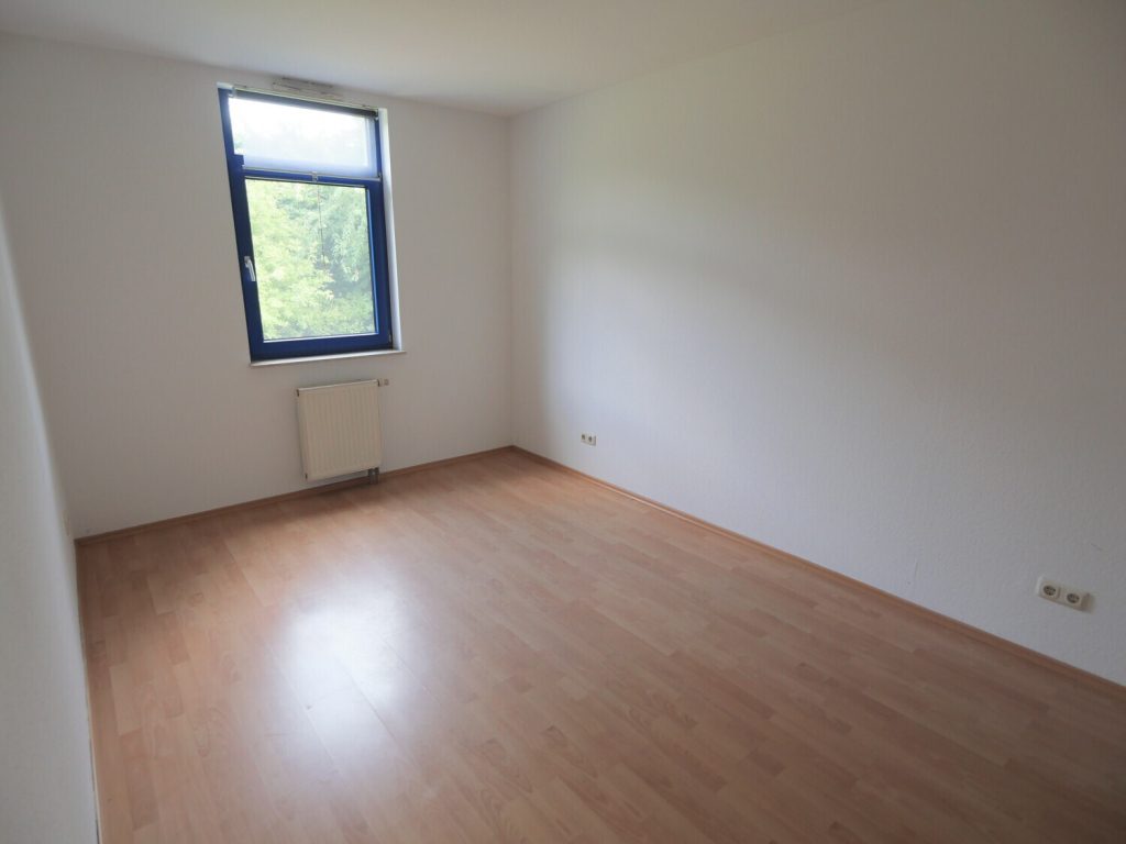 Immobilienangebot - Inden - Alle - Bezugsfreie 2,5-Zimmer-Wohnung in ruhigem Umfeld für Senioren ab 60!
WBS-Schein erforderlich!