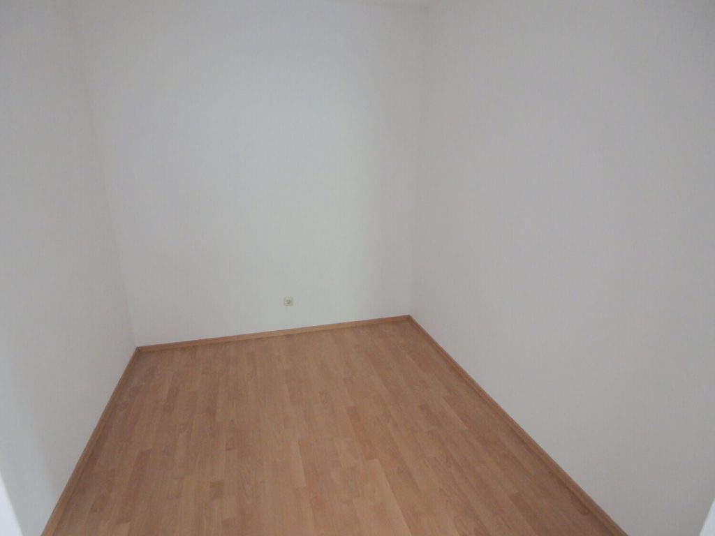 Immobilienangebot - Inden - Alle - Bezugsfreie 2,5-Zimmer-Wohnung in ruhigem Umfeld für Senioren ab 60!
WBS-Schein erforderlich!