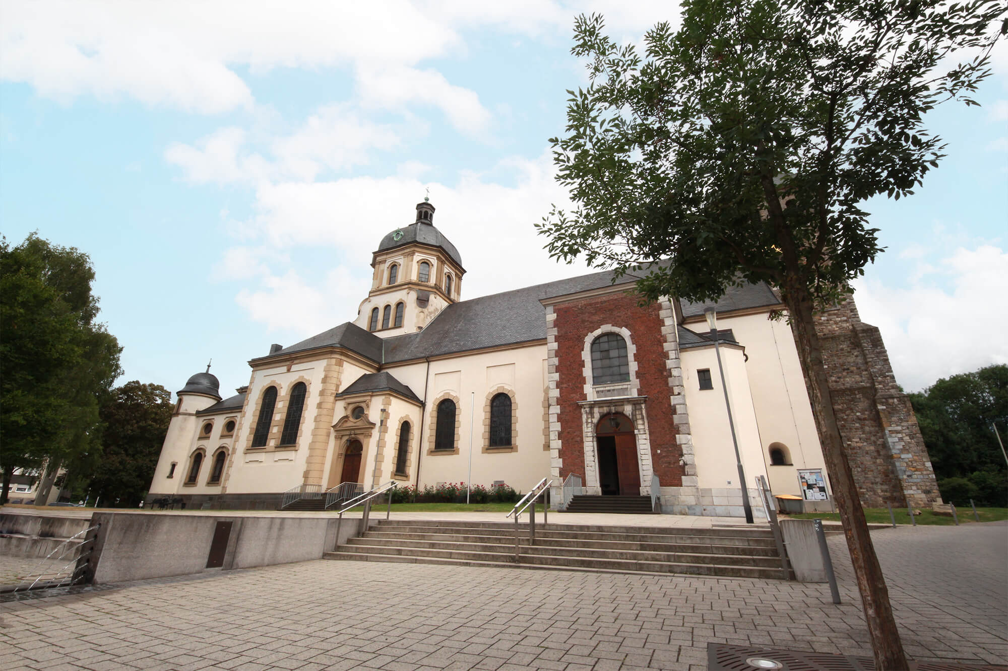 Pfarrkirche St. Sebastian zu Würselen Würselen – familienfreundliche Wohnlagen, Immobilienberatung vor Ort von Kotzur Immobilien