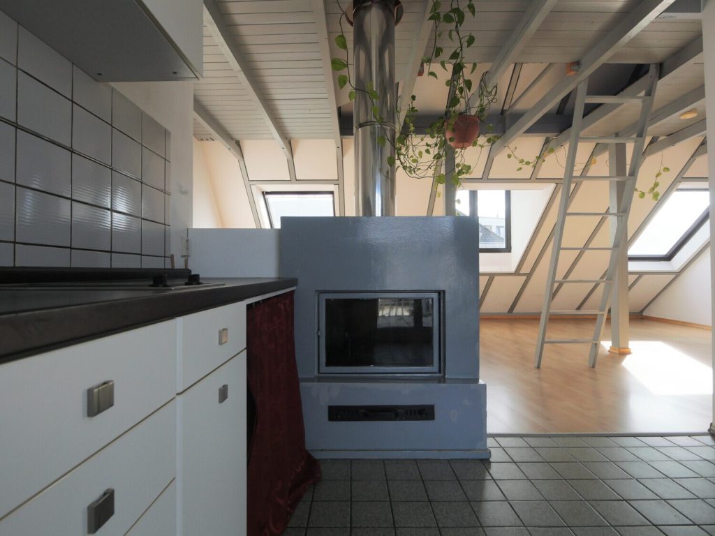 Immobilienangebot - Aachen - Alle - Interessant geschnittene 1,5-Zimmer-Wohnung mit Balkon in der Aachener Innenstadt!