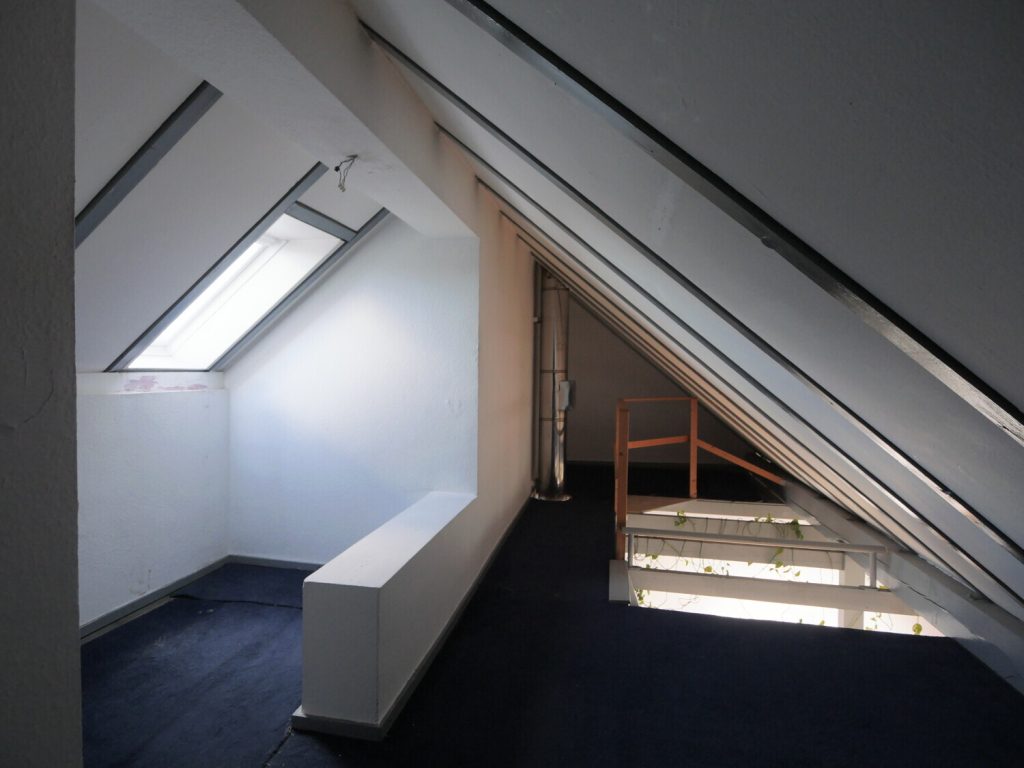 Immobilienangebot - Aachen - Alle - Interessant geschnittene 1,5-Zimmer-Wohnung mit Balkon in der Aachener Innenstadt!
