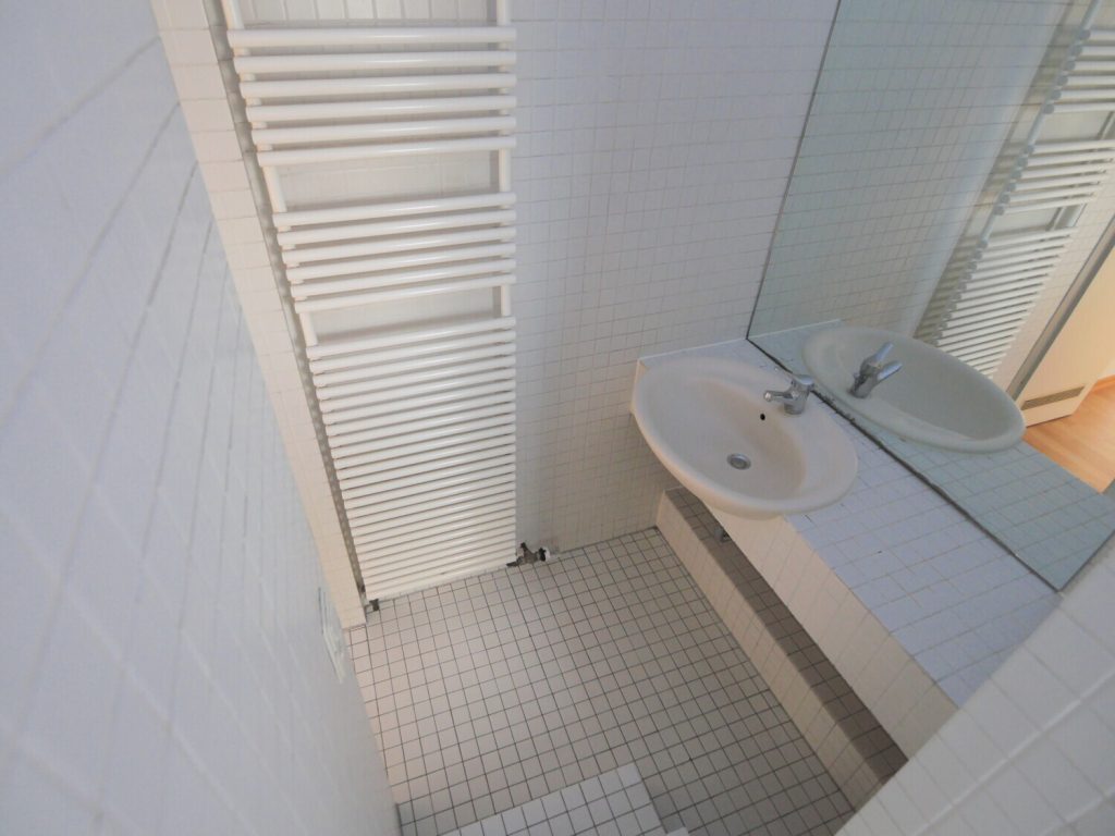 Immobilienangebot - Aachen - Alle - Interessant geschnittene 1,5-Zimmer-Wohnung mit Balkon in der Aachener Innenstadt!