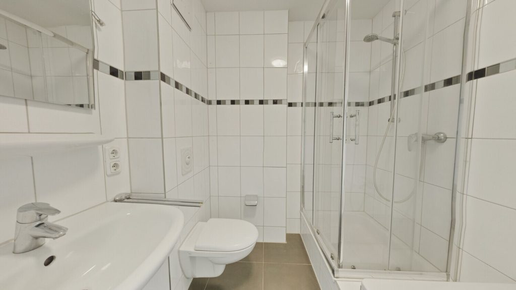 Immobilienangebot - Herzogenrath - Alle - Wohnkomfort auf zwei Ebenen – Bezugsfreie 4-Zimmer Maisonette-Wohnung mit Balkon in Herzogenrath!