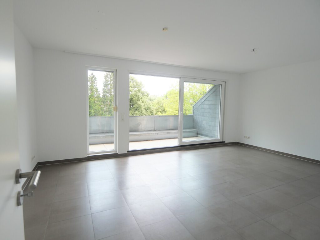 Immobilienangebot - Herzogenrath - Alle - Wohnkomfort auf 2 Ebenen – Bezugsfreie 4,5-Zimmer Maisonette-Wohnung mit Balkon in Herzogenrath!