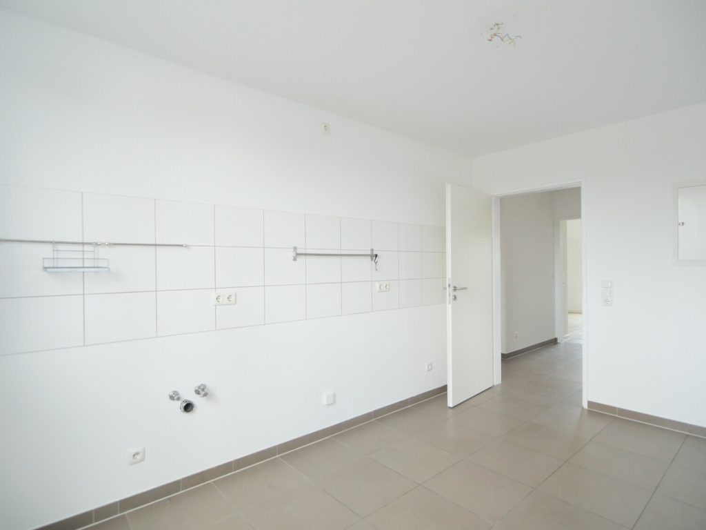 Immobilienangebot - Herzogenrath - Alle - Wohnkomfort auf 2 Ebenen – Bezugsfreie 4,5-Zimmer Maisonette-Wohnung mit Balkon in Herzogenrath!