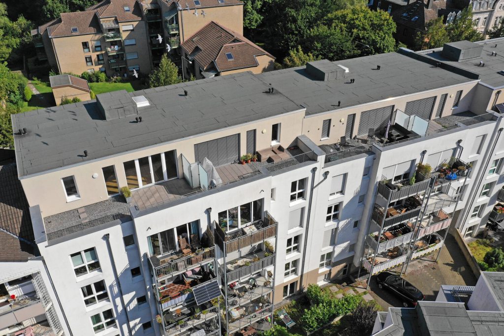 Immobilienangebot - Aachen - Alle - Viel Platz, viel Licht, viel Lebensqualität – Bezugsfreie 4-Zimmerwohnung mit Balkon in Aachen West!