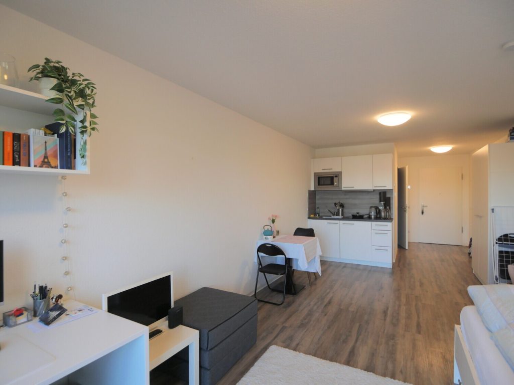 Immobilienangebot - Aachen - Alle - Schönes teilmöbliertes 1- Zimmerappartement in bester Lage von Aachen!