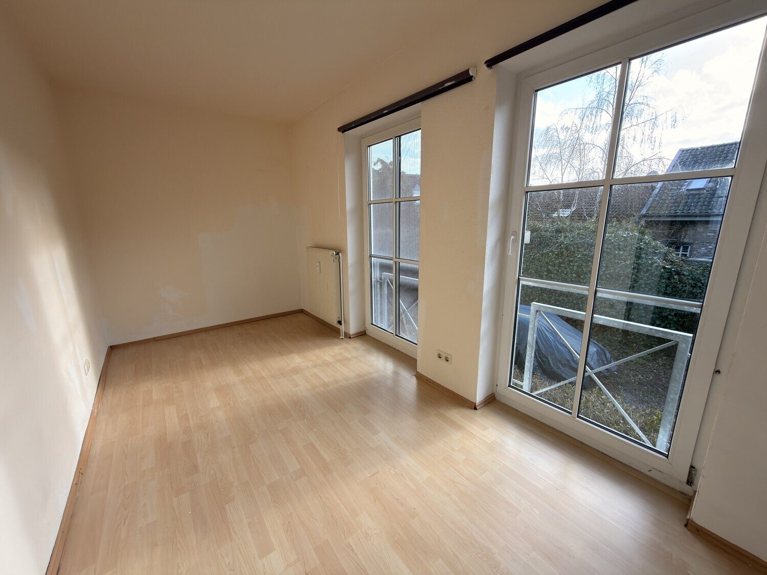 Immobilienangebot - Aachen / Eilendorf - Alle - Lichtdurchflutete 3-Zimmer-Wohnung in Aachen-Eilendorf mit gemeinschaftlichem Garten!