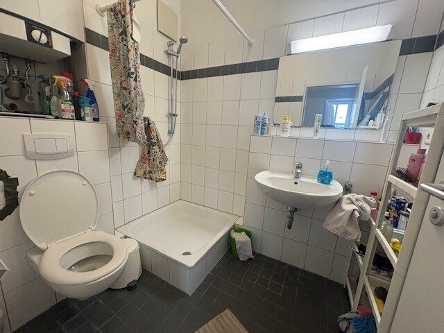 Immobilienangebot - Aachen - Alle - Studenten aufgepasst !
Gemütliches WG-Zimmer in zentraler Lage!