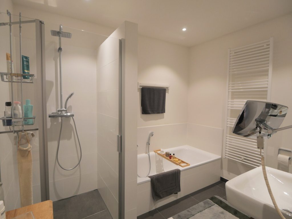 Immobilienangebot - Aachen - Alle - Pures Wohnvergnügen in ruhiger Lage! Großzügige 3-Zimmer-Wohnung mit Balkon in Oberforstbach!