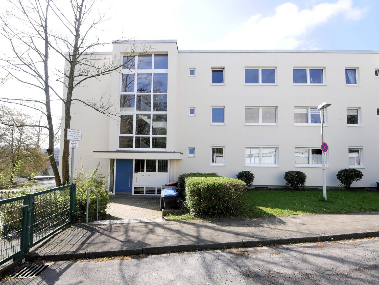 Außenansicht Immobilienangebot - Aachen - Alle - Attraktive, vermietete 4-Zimmer-Wohnung mit Loggia und Garage in Aachen Burtscheid!