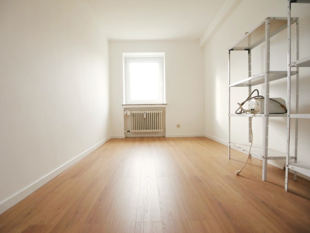 Immobilienangebot - Aachen - Alle - Attraktive, vermietete 4-Zimmer-Wohnung mit Loggia und Garage in Aachen Burtscheid!